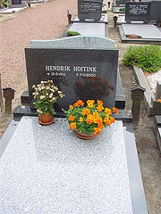 Grave of Hendrik Hoitink in Winterswijk.