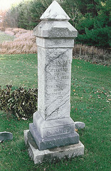 Grave of Jan Hendrik Damkot and Janna Hendrika Hoenink.